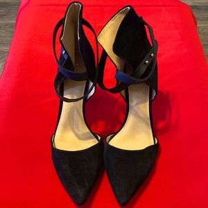 Suede with leather straps hills *New with out box or tag*